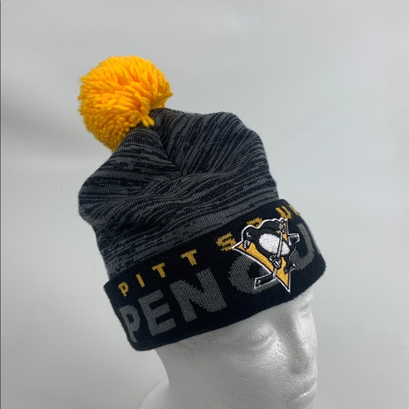 Adidas Pittsburgh Penguins Black Gold knit hat Beanie Pompom top NHL Hockey - Picture 9 of 12
